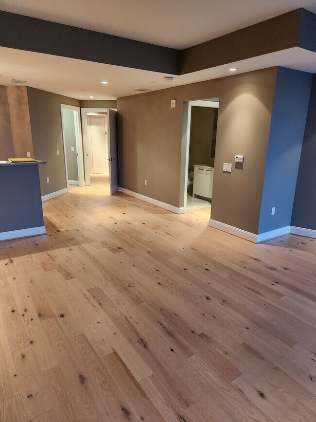 Building Photo - Turnberry