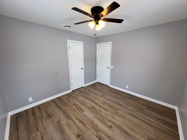 Building Photo - Cozy 2-Bedroom Apartment in Riverside!
