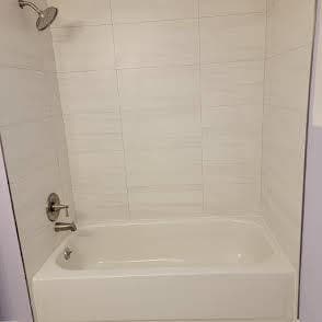 Building Photo - 2827 W Lunt Ave