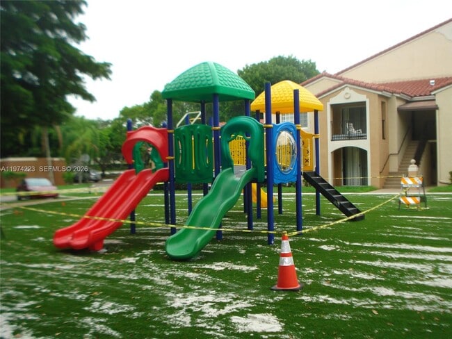 Building Photo - 2031 Renaissance Blvd