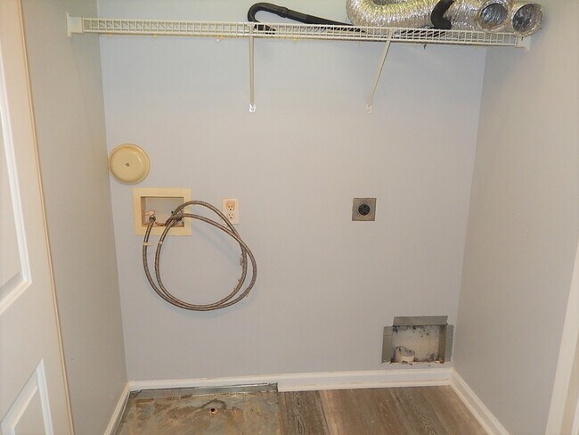 Building Photo - 5968 Osprey Cove Dr
