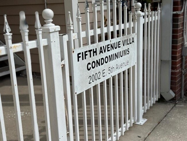 Building Photo - 2002 E 5th Ave