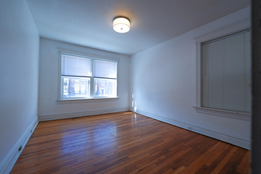 Building Photo - 724 Heman Ave