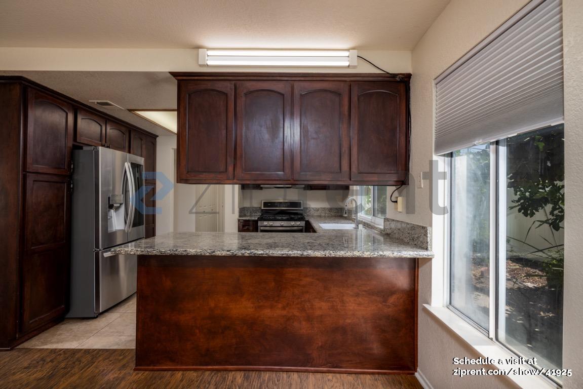 Building Photo - 11358 Havstad Dr