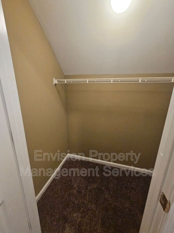 Building Photo - 2738 Old S Dr