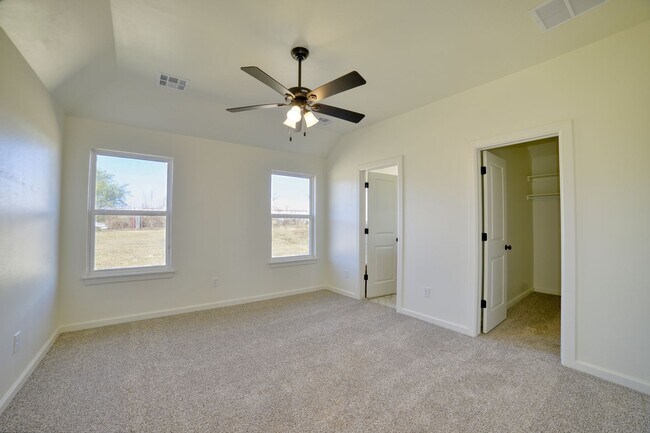 Building Photo - Brand New Home in Washington!