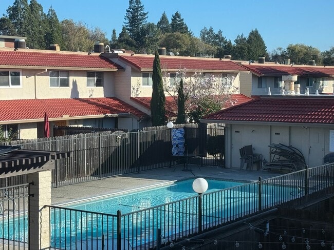 Building Photo - 79 Avram Ave