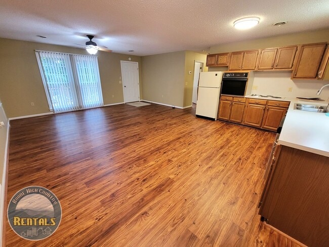 Building Photo - 2bd/2ba Home in Linville