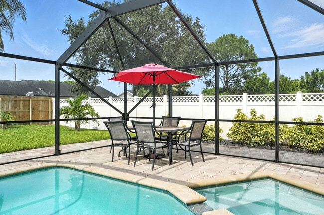 Building Photo - 98 Chardon Pl