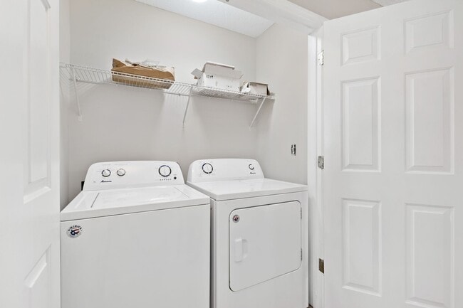 Building Photo - Stylish 3BR Ranch in Prime Wake Forest Location!
