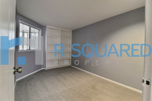 Building Photo - 16925 Inglewood Rd NE