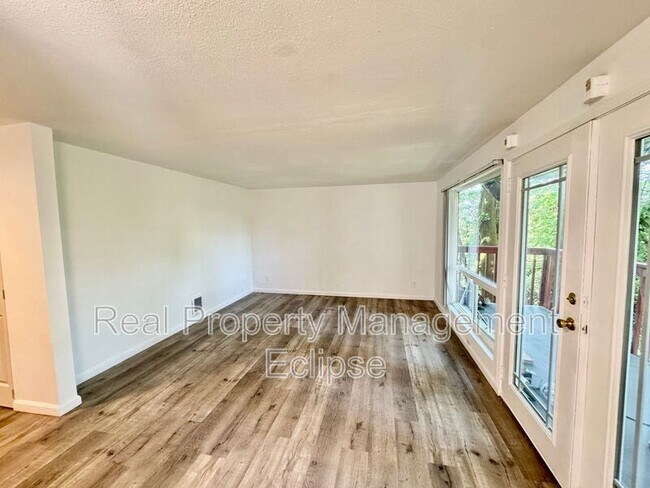 Building Photo - 1701 Sturgus Ave S