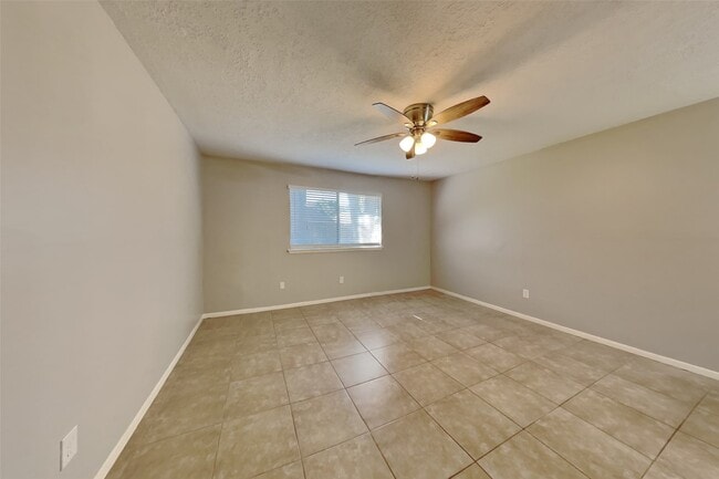 Building Photo - 1107 Valley Ranch Dr