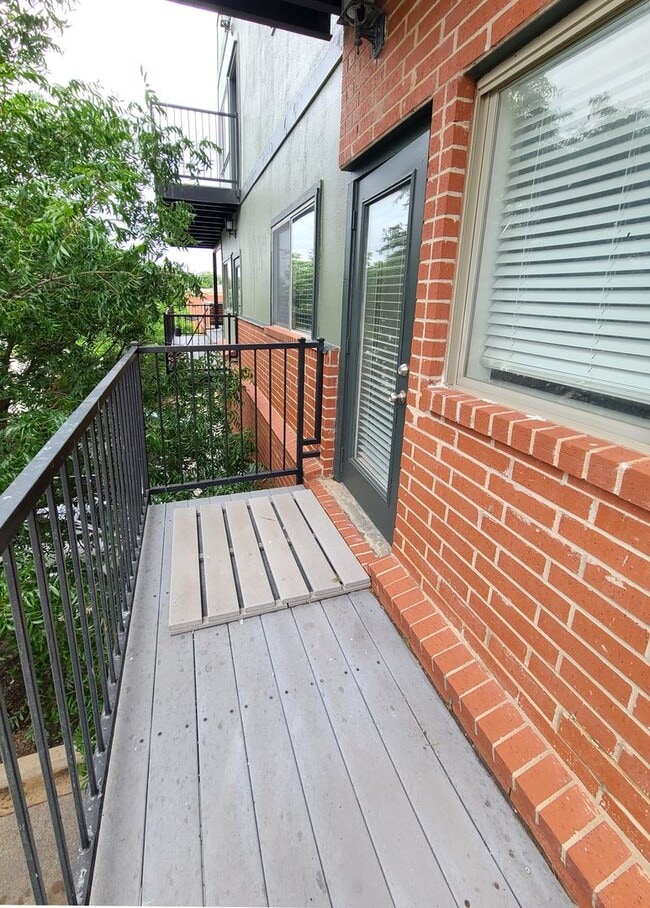 Building Photo - Remodeled Condo in Norman