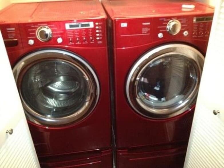 Laundry - 1451 S Halsted St