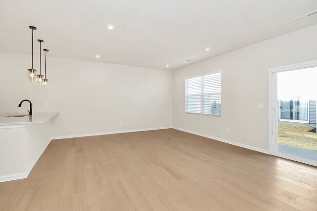 Building Photo - 5855 Executive Center Dr