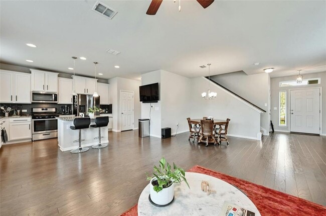 Building Photo - 6401 Arbor Crest Ln