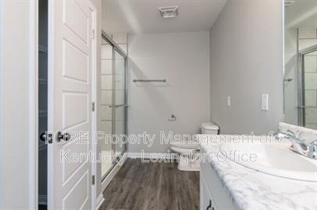 Building Photo - 7100 Ransom Way