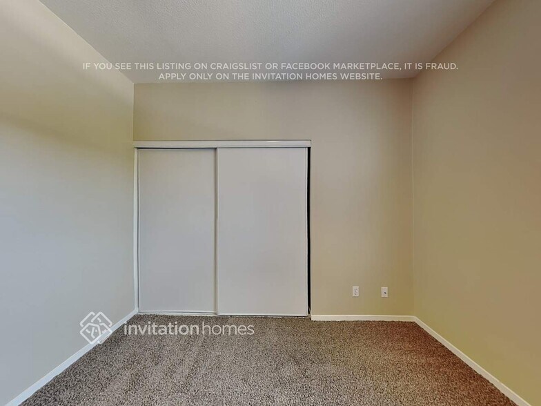 Building Photo - 573 Silver Saddle Dr