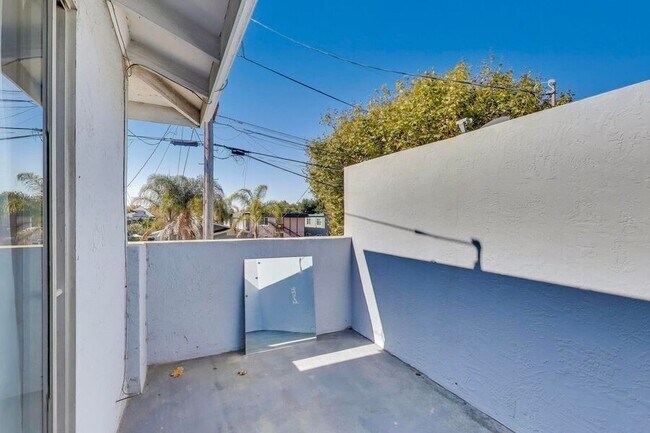 Building Photo - 2339 Eighth St