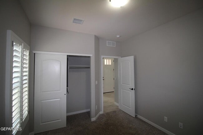 Building Photo - 509 Cedarwood Ave