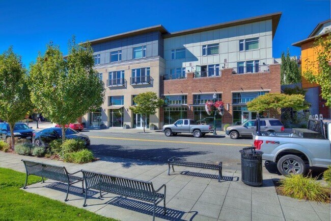 Building Photo - 15100 6th Ave SW