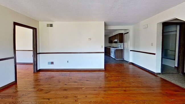 Building Photo - Third-Floor Apartment