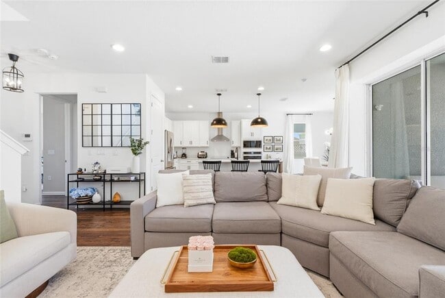 Building Photo - 5378 Lake Virginia St