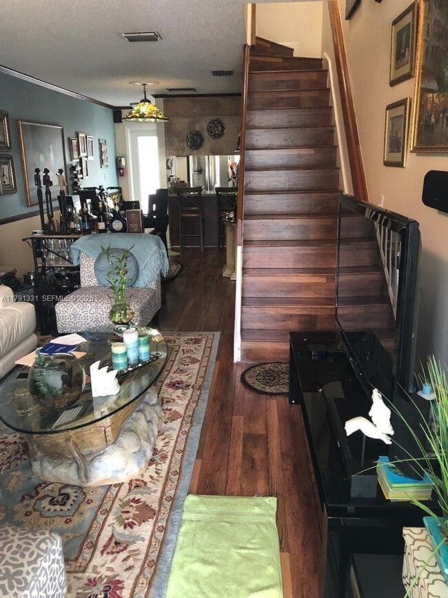 Building Photo - 248 Majorca Ave