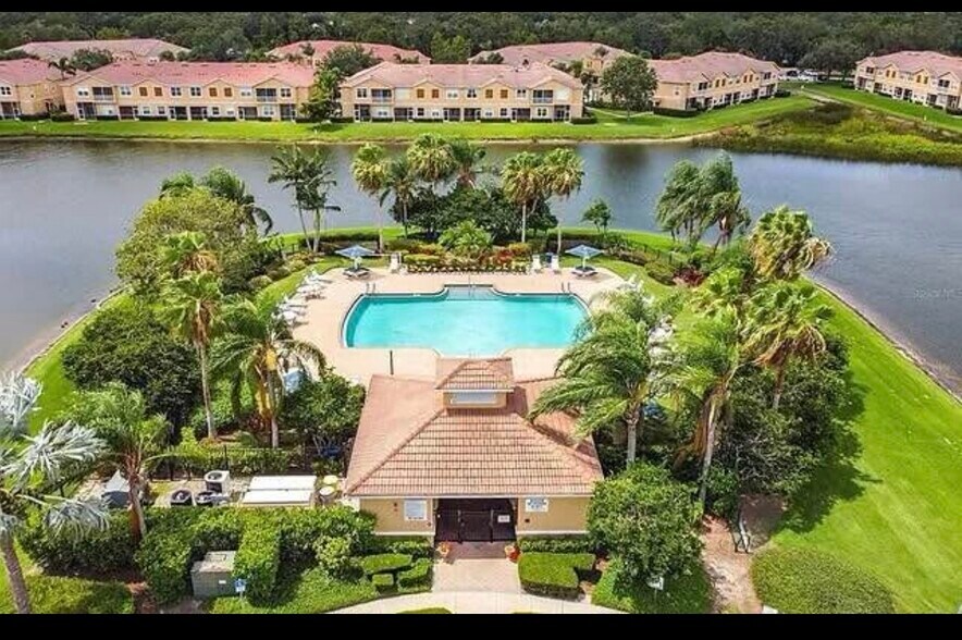 Building Photo - 3572 Parkridge Cir