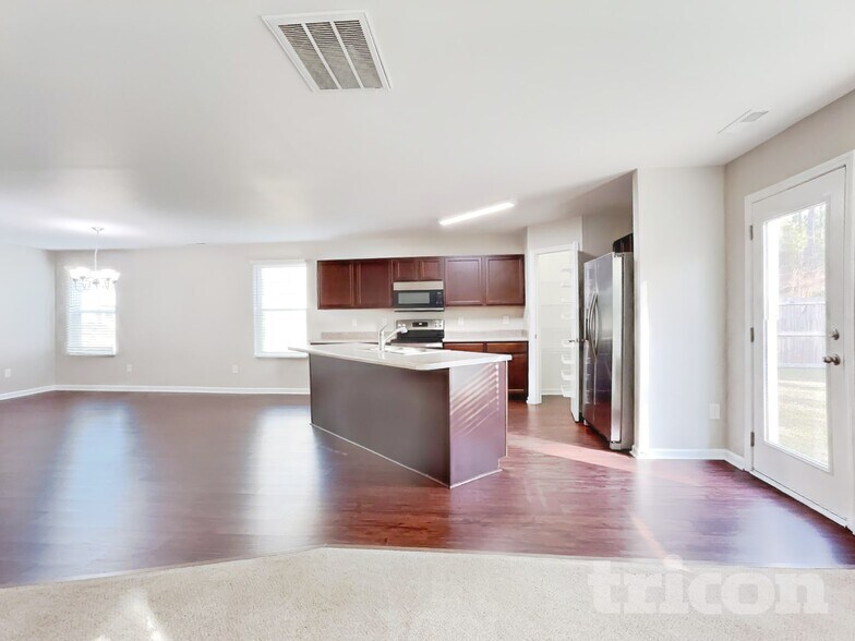 Building Photo - 226 Hallow Oak St