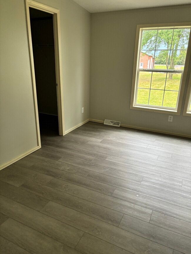 Building Photo - 3181 NY-5