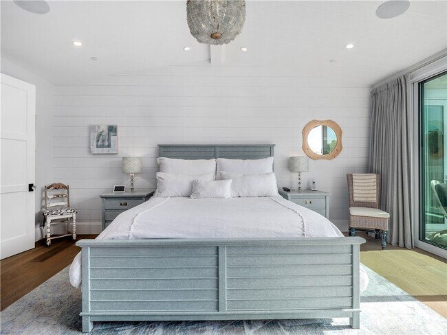 Building Photo - 3403 Laurel Ave