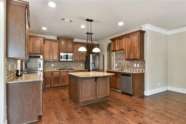 Building Photo - 4530 Fernbrook Pl