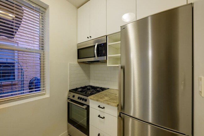 Building Photo - 1771 Swann St NW