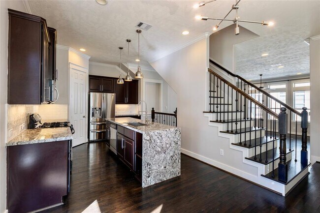 Building Photo - 1213 Hobbs Reach Ln