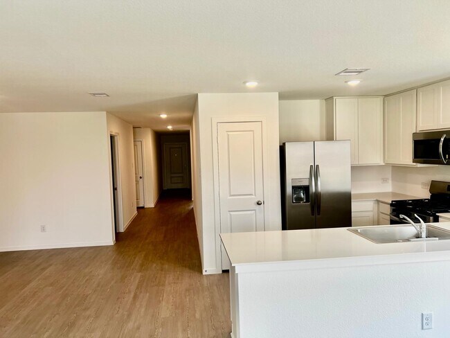 Building Photo - 29018 Great Flatland Trl