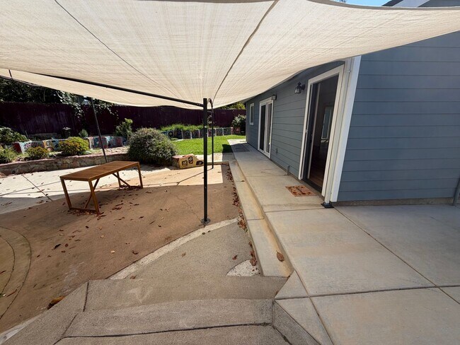 Building Photo - 7210 Zelinda Dr