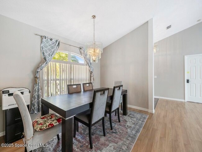 Building Photo - 1026 Blossom Dr