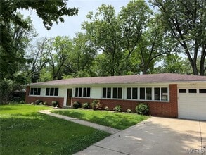 Building Photo - 709 Elkington Ln