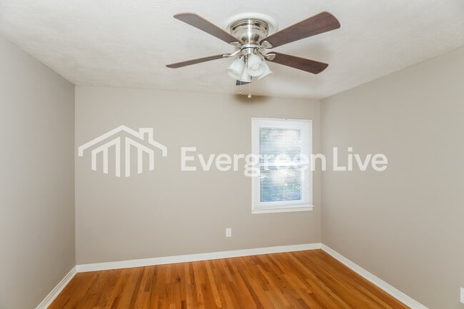 Building Photo - 4910 Roebuck Rd NW