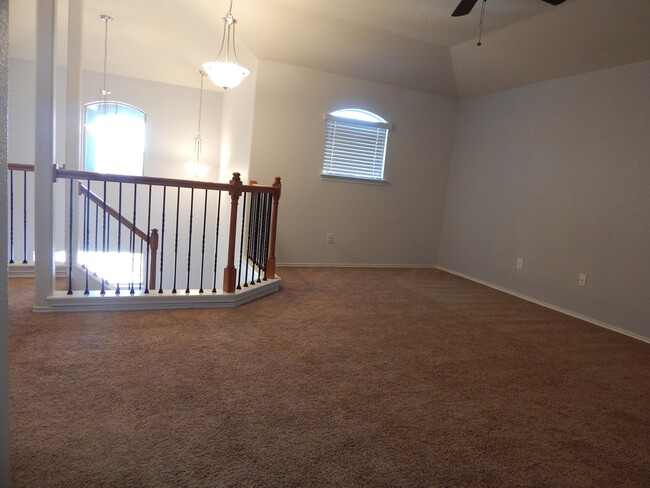 Building Photo - 1310 Stonewall Ridge