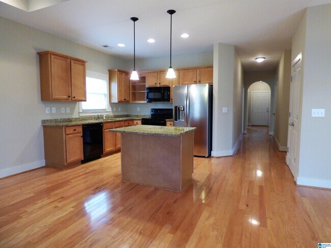 Building Photo - 230 Chesser Loop Rd