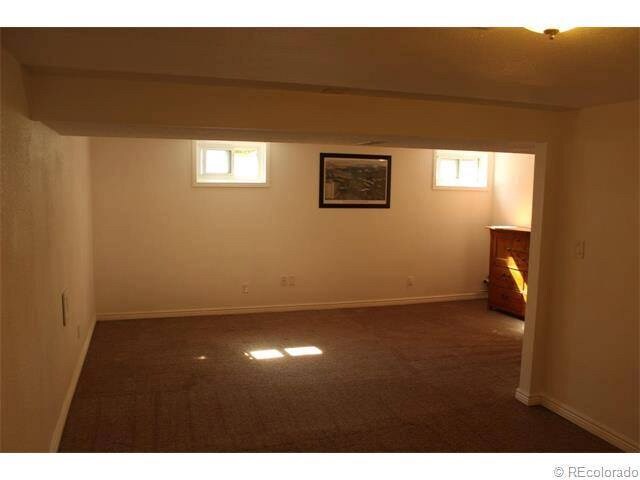 Building Photo - 11735 E 6th Pl