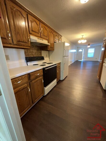 Building Photo - 183 Woodlee Ct