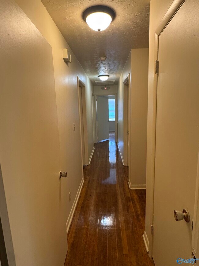 Building Photo - 3913 Battlefield Dr NW