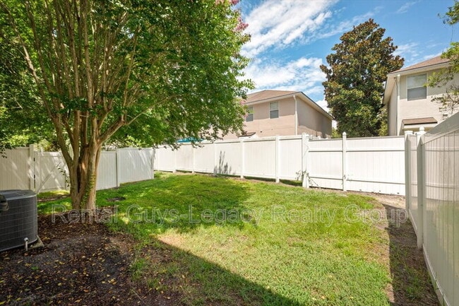 Building Photo - 512 Southbranch Dr