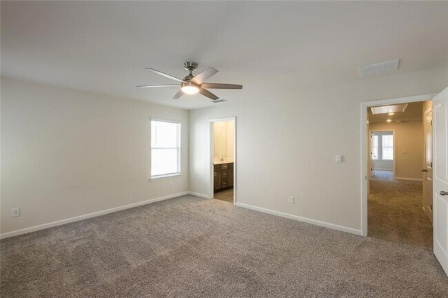 Building Photo - 345 Timberland Ave