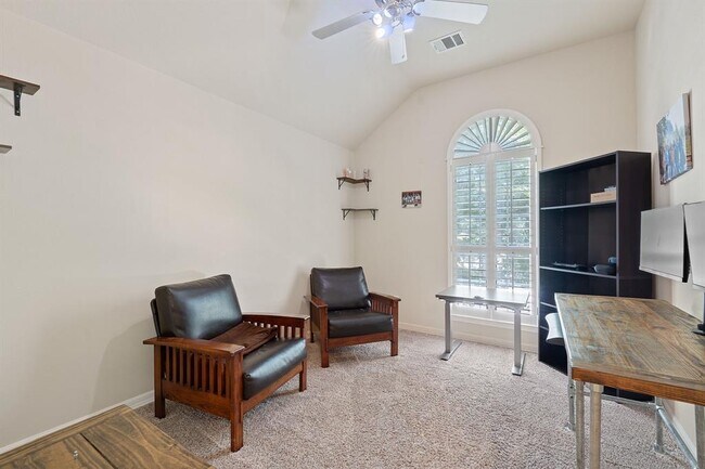 Building Photo - 2634 Plantation Dr