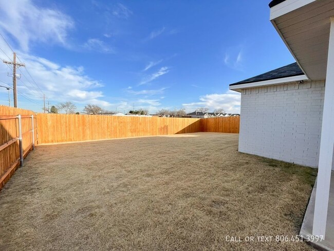 Building Photo - 3401 Urbana Pl